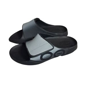 OOFOS OOahh Sport Flex Slides Mens 9 Womens 11 Gray Black Recovery Sandal Ombre